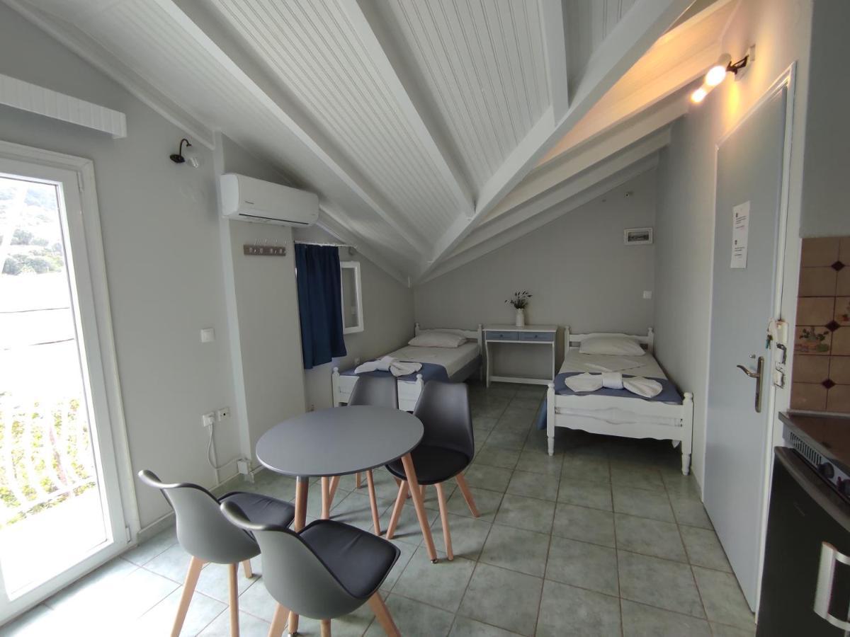 Venus Rooms Kateleios Exteriör bild